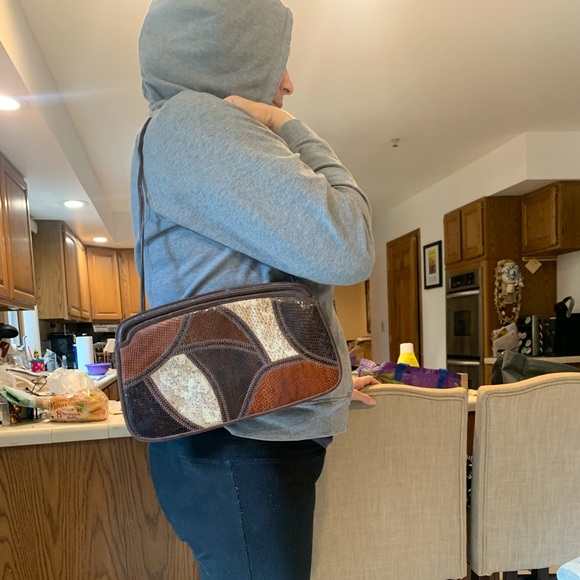 🤩Host Pick🤩 1980s vintage Convertible clutch👝 - Picture 3 of 10